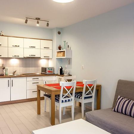 Apartament Kapitanski Bursztynowe Komnaty Darlowko Kültér fotó